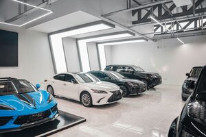 Бывший владелец автосалона люксовых автомобилей в Мужене должен выплатить более миллиона евро