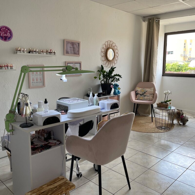 valerie perfectnails — nail & foot care in Antibes