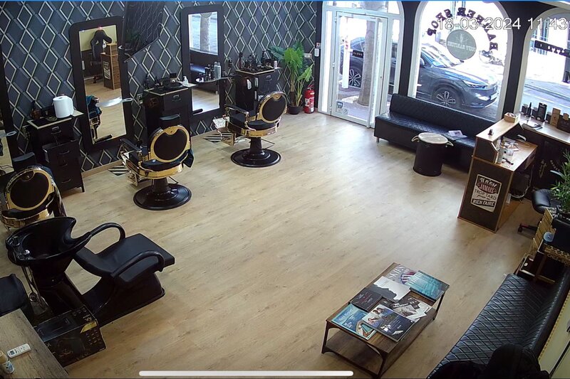 Le Barbier d’Antibes barber in Juan-les-Pins