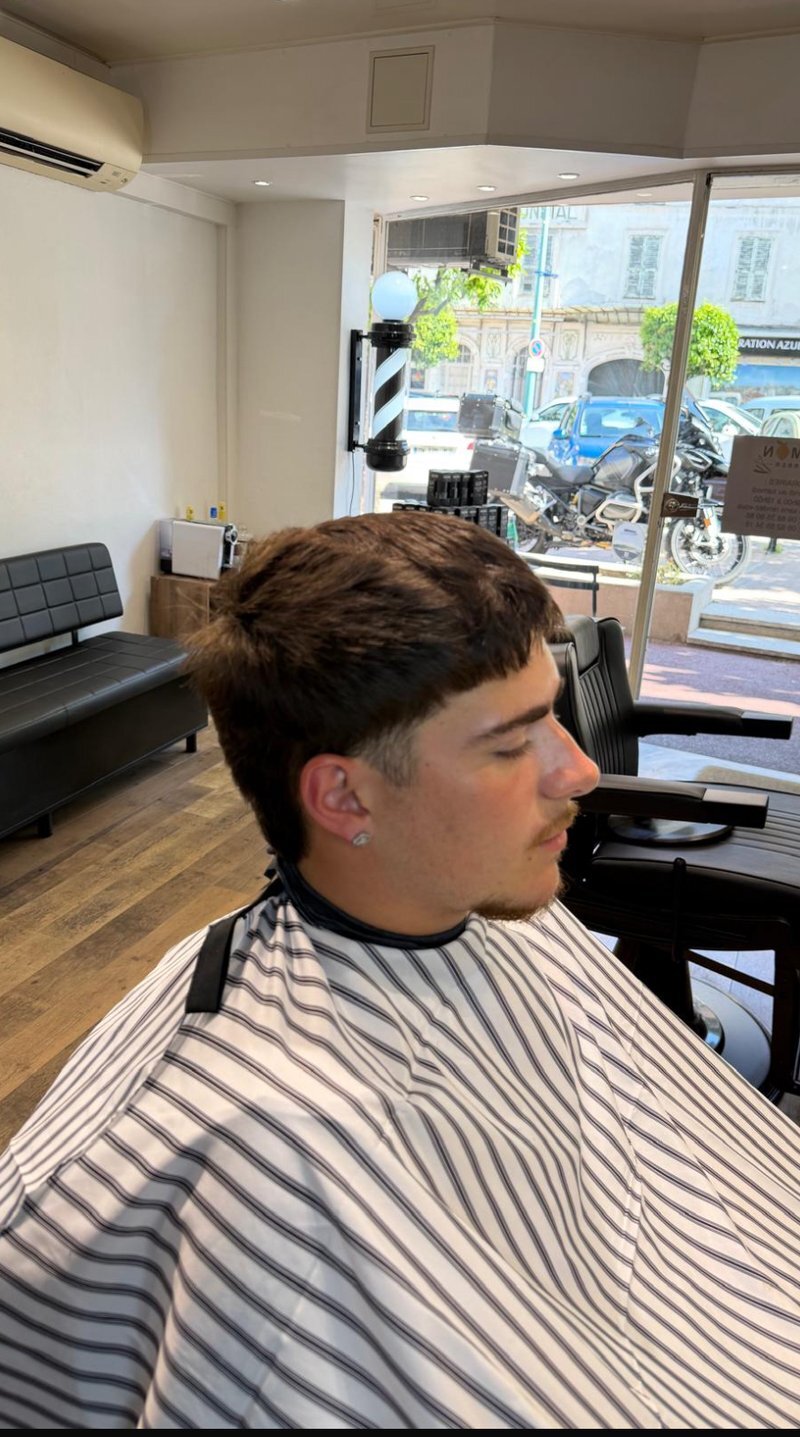 Lemon Barber barbershop in Menton