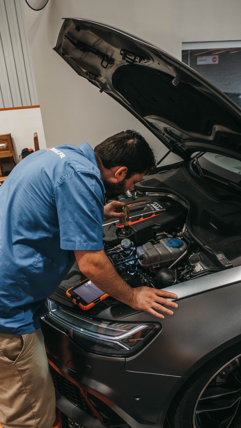 Mobile car mechanic & auto electrician in Antibes