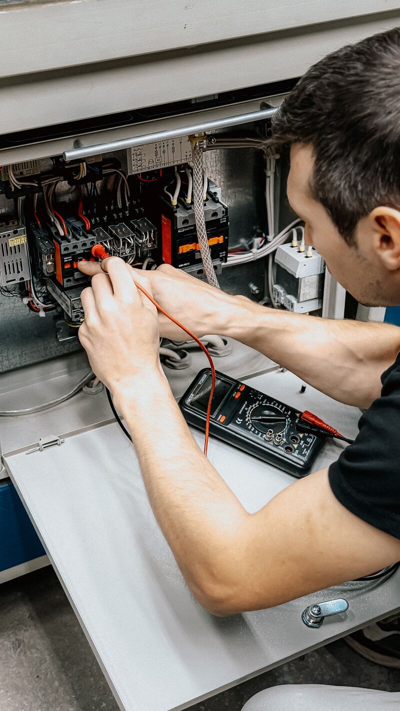 Electrician and Furniture Assembly in Cannes